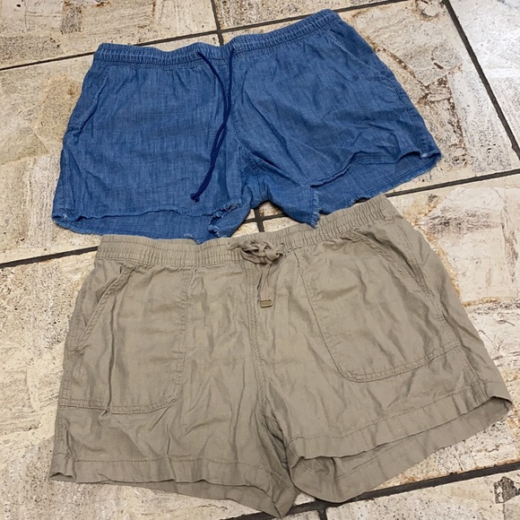2 Pair of Time & Tru Shorts. Size Large (12-14) - Picture 2 of 6